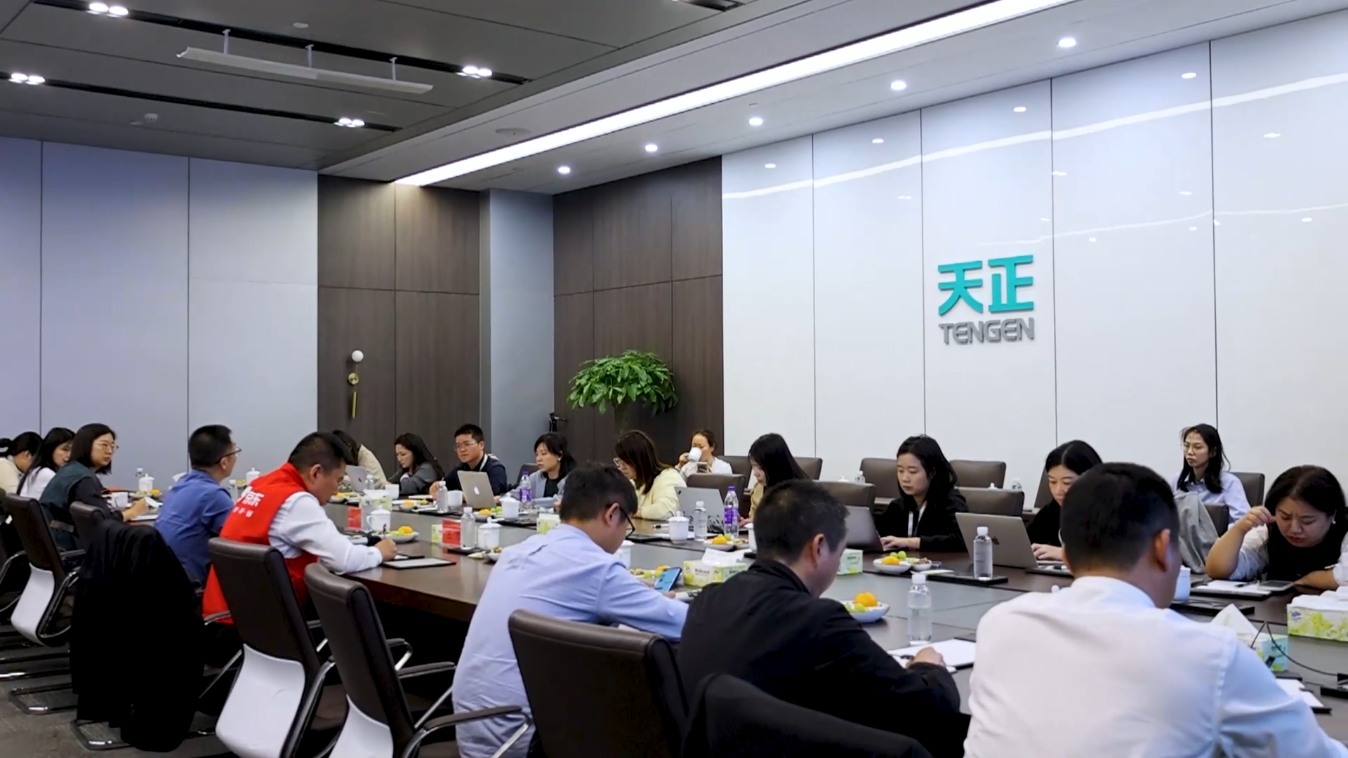 京东工业走进pg电子，探访产业数智化之路！